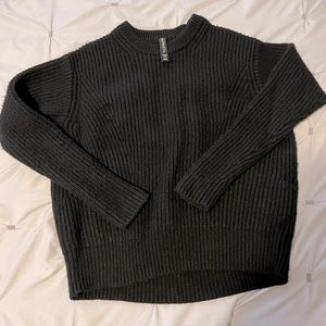 Women’s Athleta sweater
